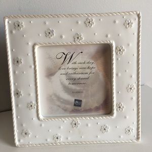 White Photo Frame by RUSS holds 4”x4” photo NEW